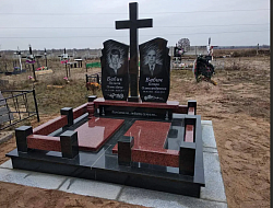 Памятник подвійний з хрестом
