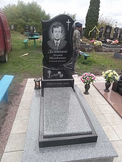 Замовити памятник